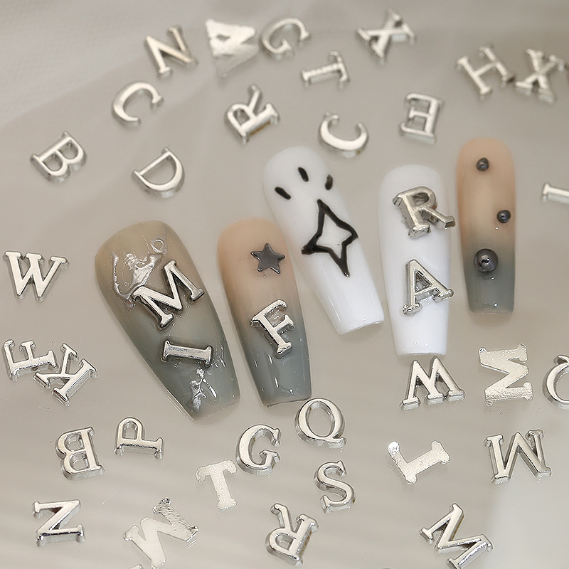 26 Pezzi Charm per Unghie 3D i - Art And Craft Letter Z recensione e prezzo